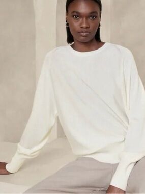 Banana Republic Telma 100% Extra Fine Merino Wool Oversized Sweater | Cream | XS